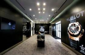 宇舶腕表表壳有划痕解决技巧